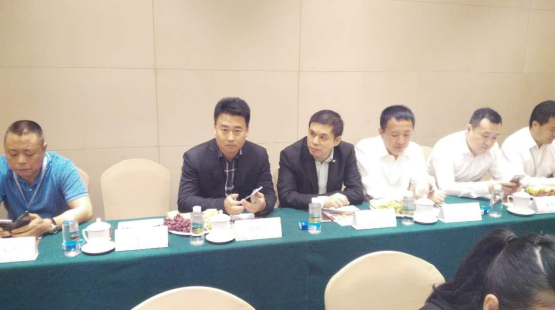 仟億達(dá)作為龍商會成員，積投身節(jié)能環(huán)保能源事業(yè)，利用生物質(zhì)多聯(lián)產(chǎn)、碳交易等業(yè)務(wù)為龍江做貢獻(xiàn)，助力龍江經(jīng)濟(jì)發(fā)展。